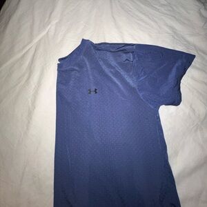 Under armour short sleeve athletic shirt